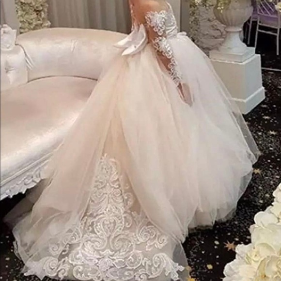 Flower girl dress - Picture 2 of 3